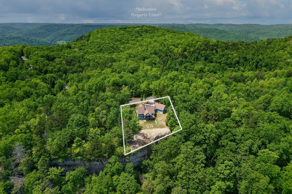 865 Eastridge Pass Monterey, TN 38574