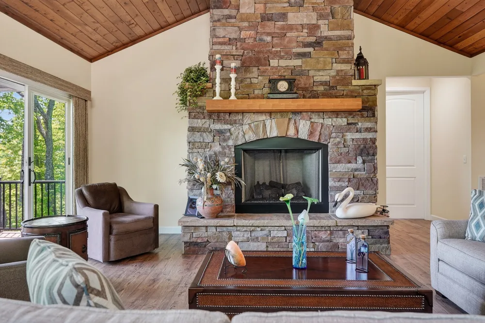 865 Eastridge Pass Monterey, TN 38574
