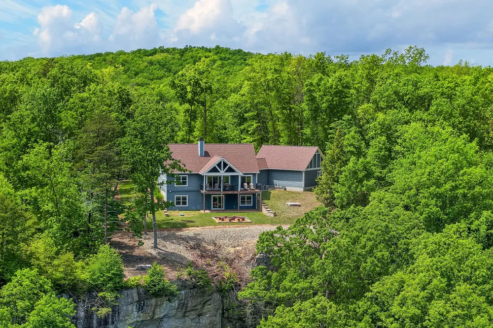 865 Eastridge Pass Monterey, TN 38574