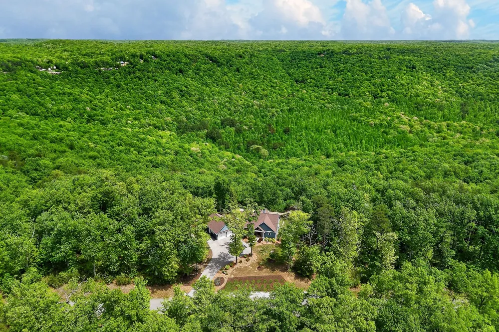 865 Eastridge Pass Monterey, TN 38574