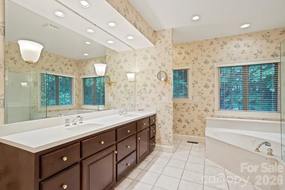 132 Berry Creek Drive Flat Rock, NC 28731