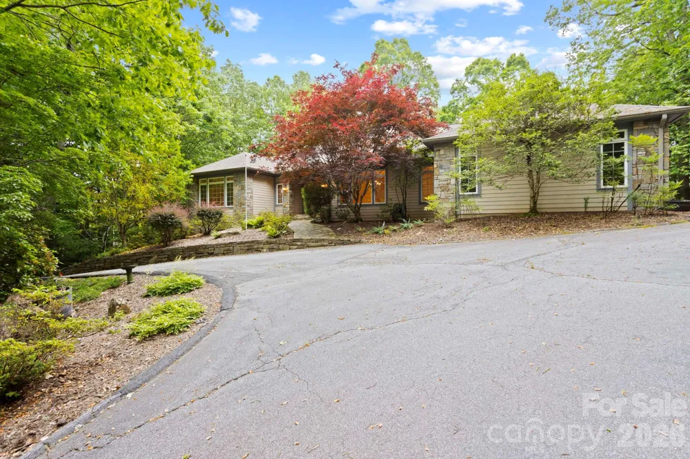132 Berry Creek Drive Flat Rock, NC 28731