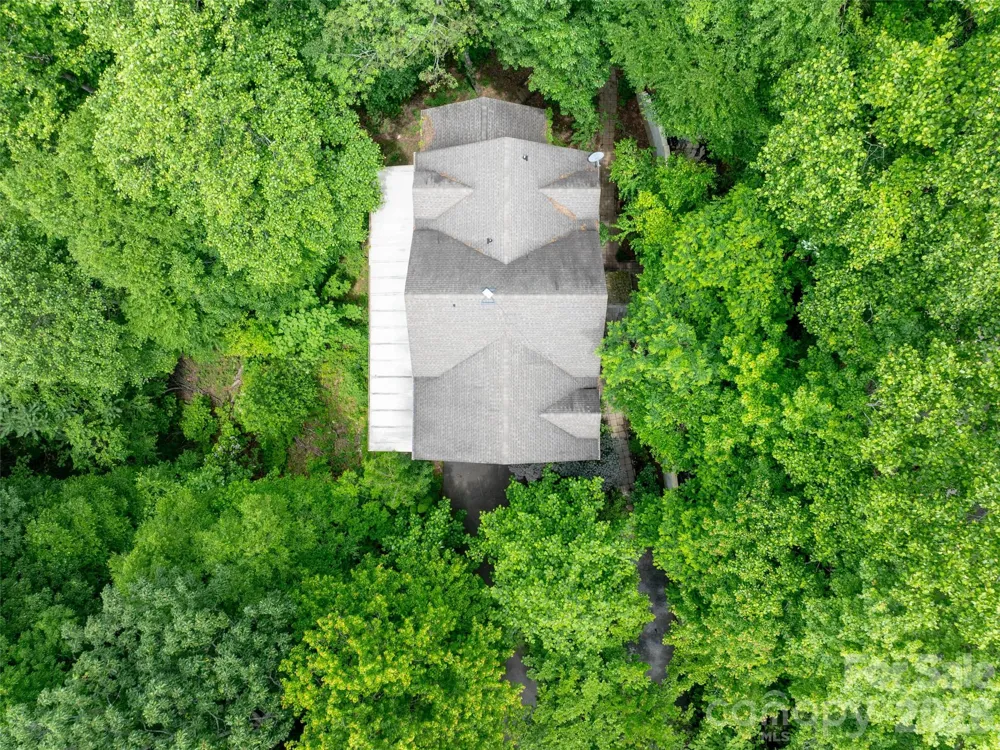 82 Red Oak Drive Mills River, NC 28759
