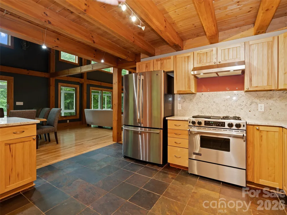82 Red Oak Drive Mills River, NC 28759