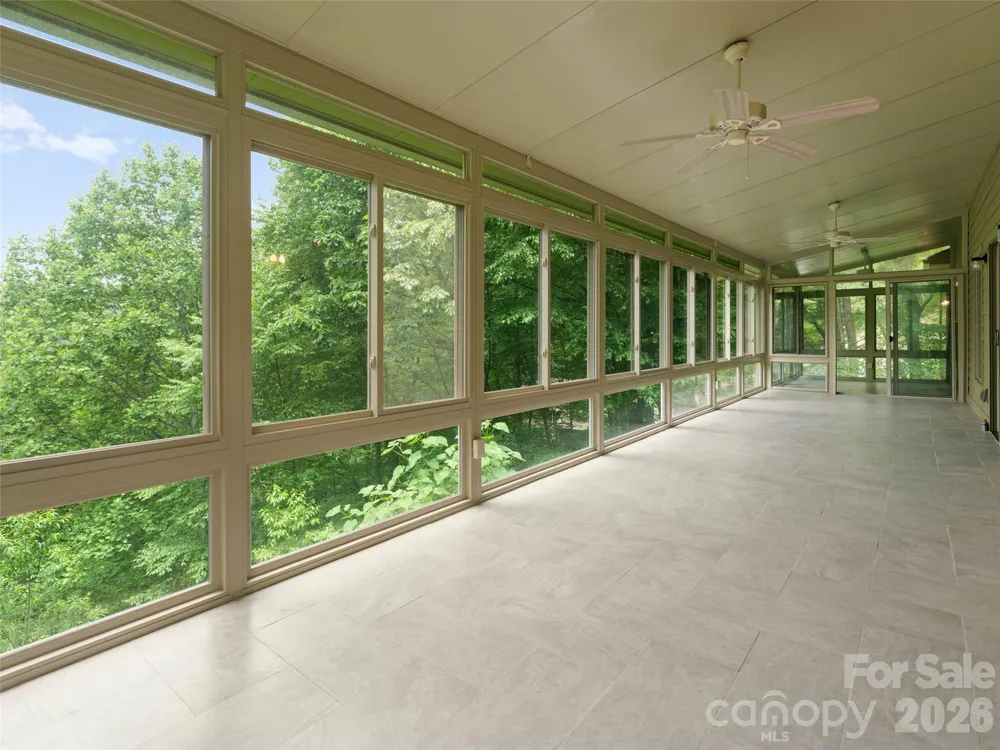 82 Red Oak Drive Mills River, NC 28759