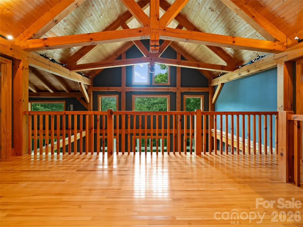 82 Red Oak Drive Mills River, NC 28759