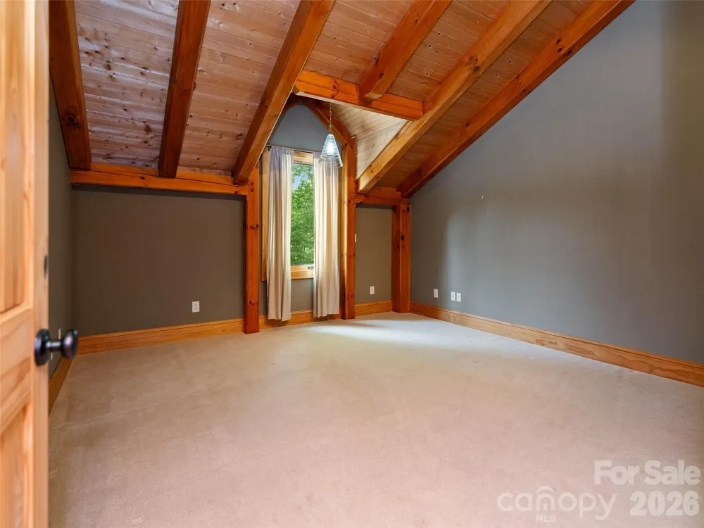 82 Red Oak Drive Mills River, NC 28759