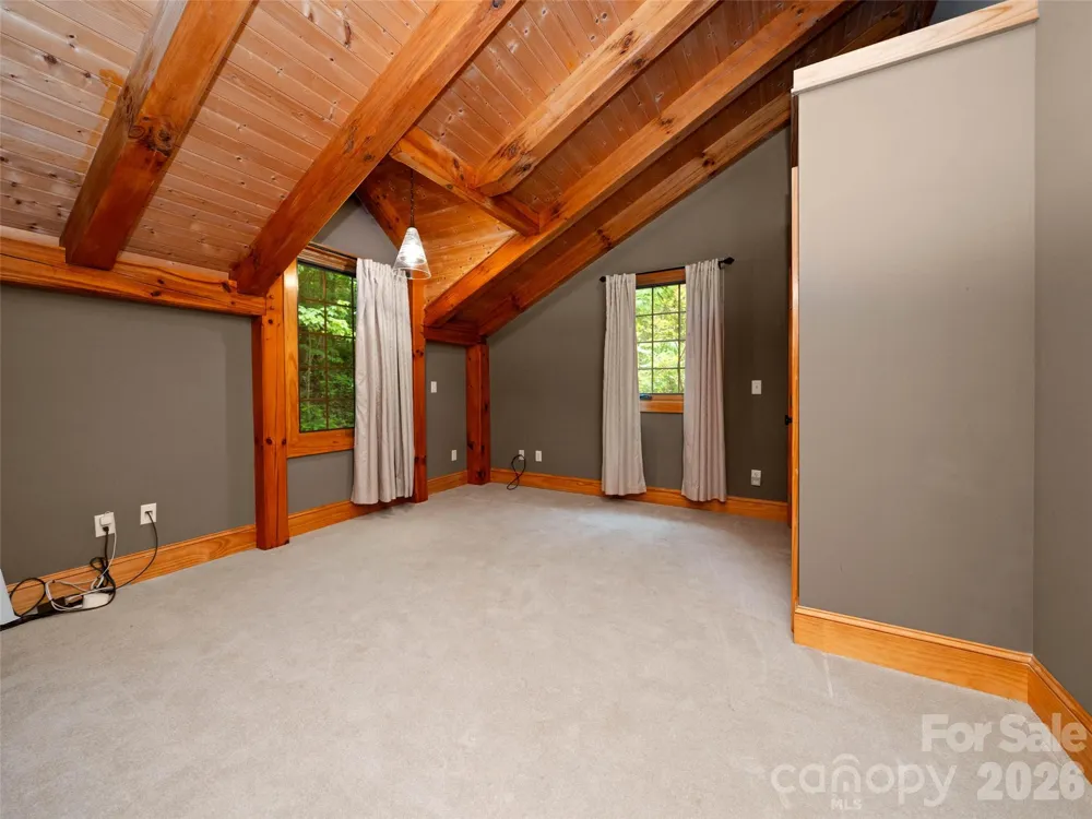 82 Red Oak Drive Mills River, NC 28759