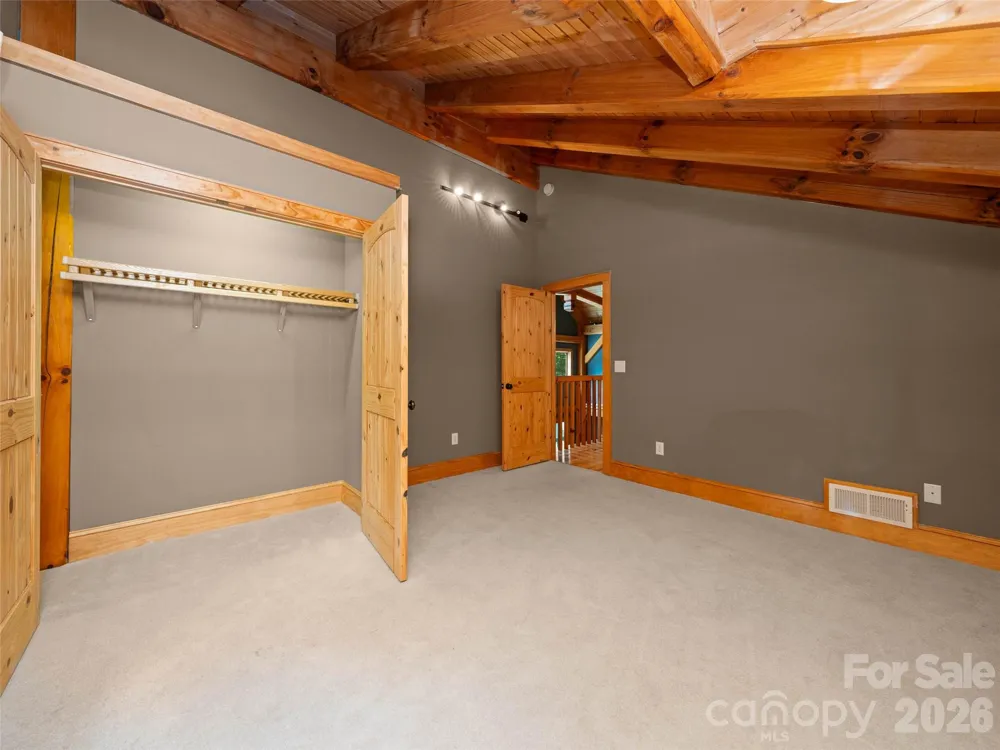 82 Red Oak Drive Mills River, NC 28759