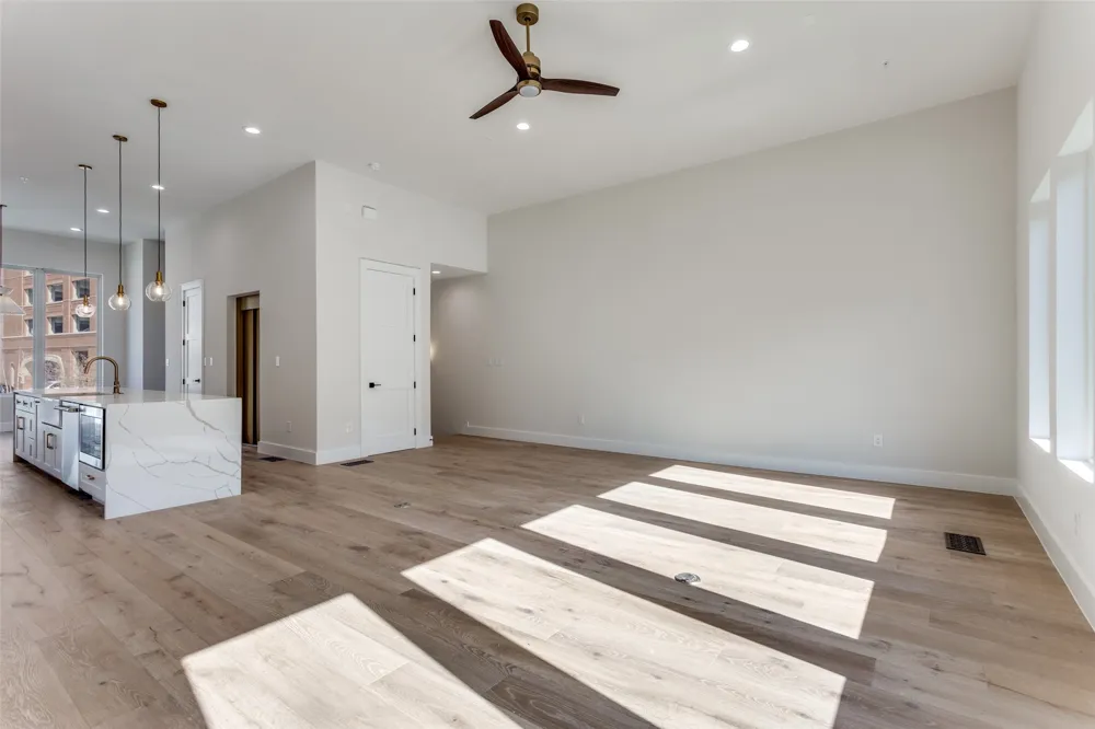 250 E Dallas Road #126 Grapevine, TX 76051