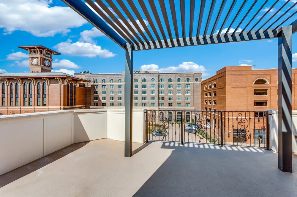 250 E Dallas Road #126 Grapevine, TX 76051