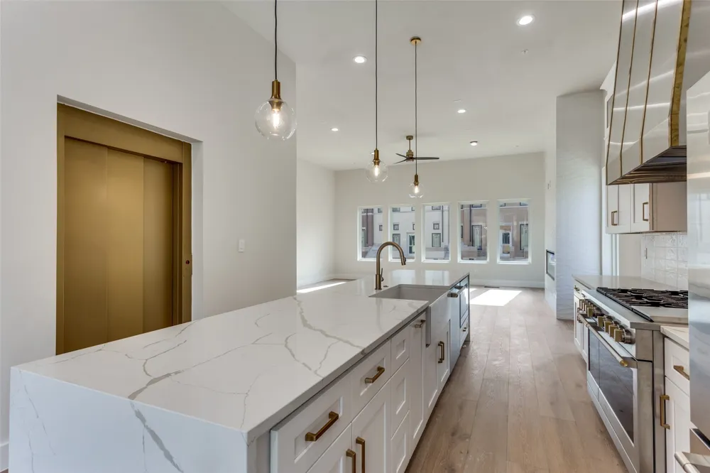 250 E Dallas Road #126 Grapevine, TX 76051