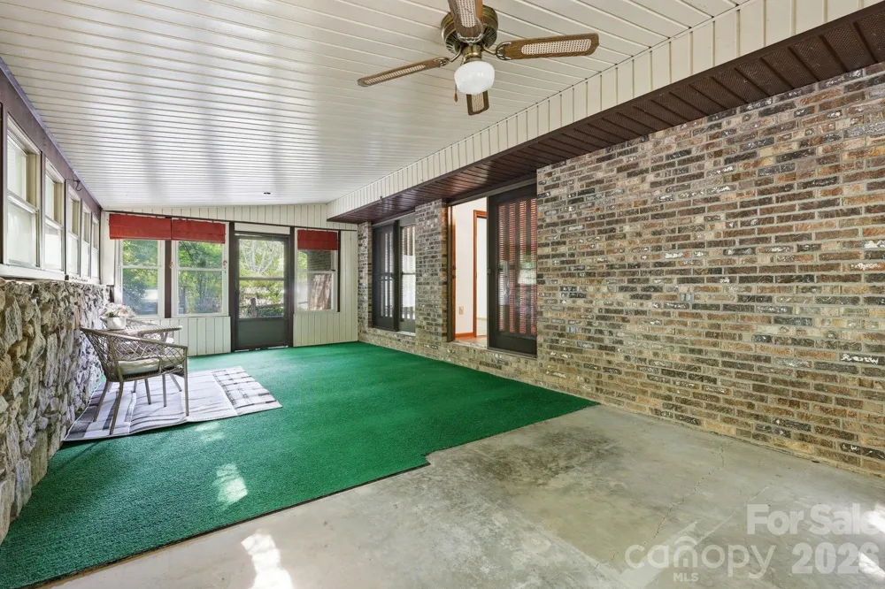 1 Mountain Heritage Place Candler, NC 28715
