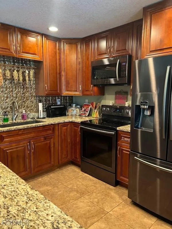 826 B Rd. La Belle, FL 33935