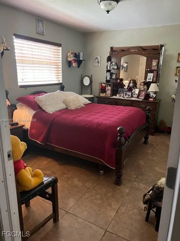 826 B Rd. La Belle, FL 33935