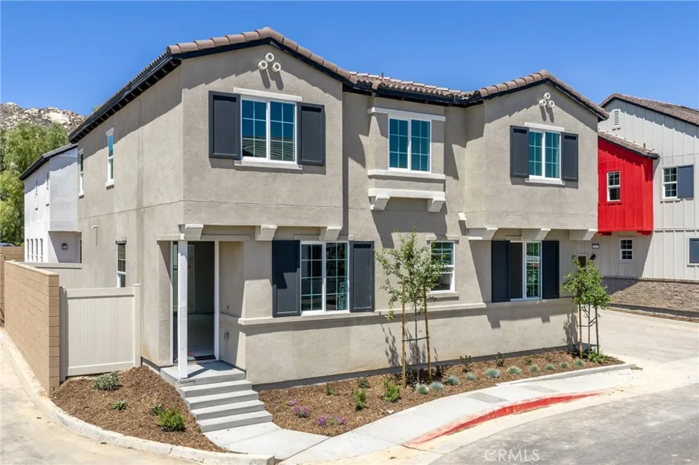 8637 Areca Lane Jurupa Valley, CA 92509