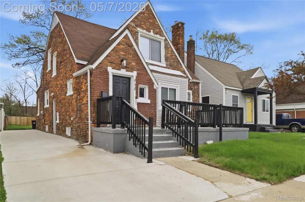 21412 Reimanville Avenue Royal Oak Charter Township, MI 48220