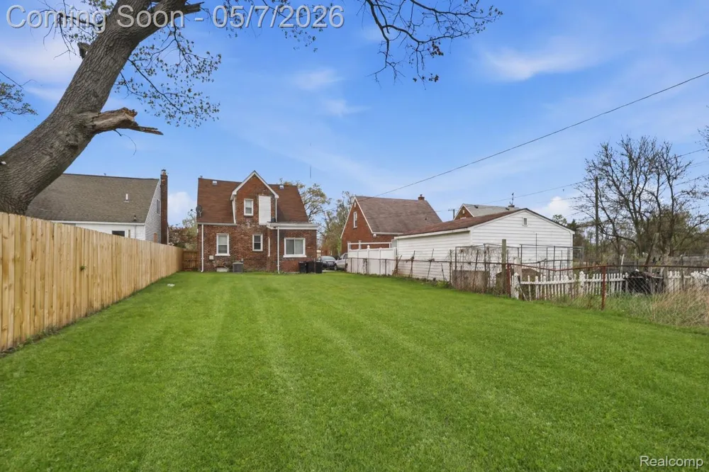 21412 Reimanville Avenue Royal Oak Charter Township, MI 48220