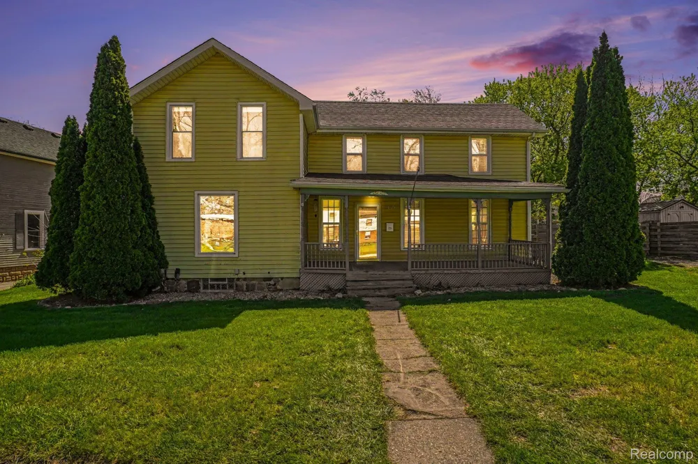409 Fleming Street Howell City, MI 48843