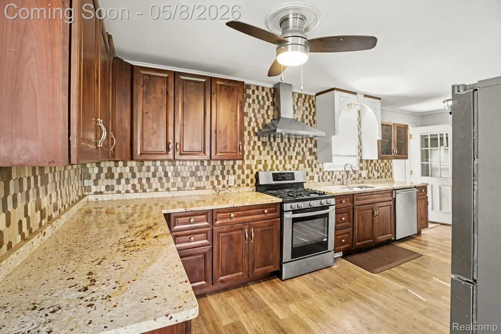 409 Fleming Street Howell City, MI 48843