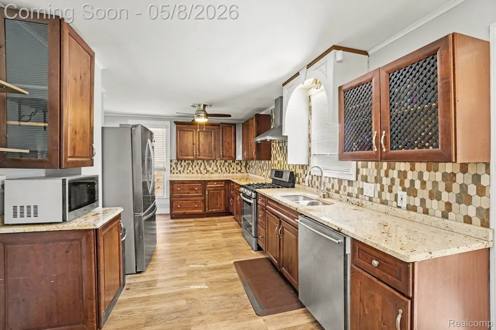 409 Fleming Street Howell City, MI 48843