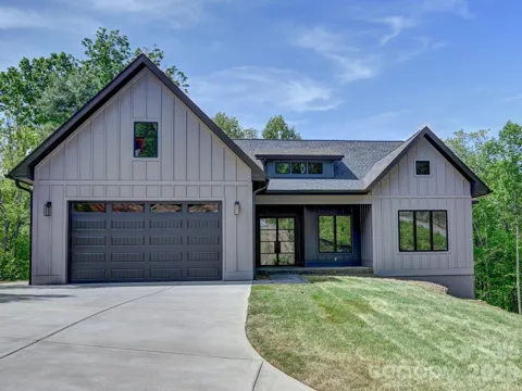 18 Erin Glen Court