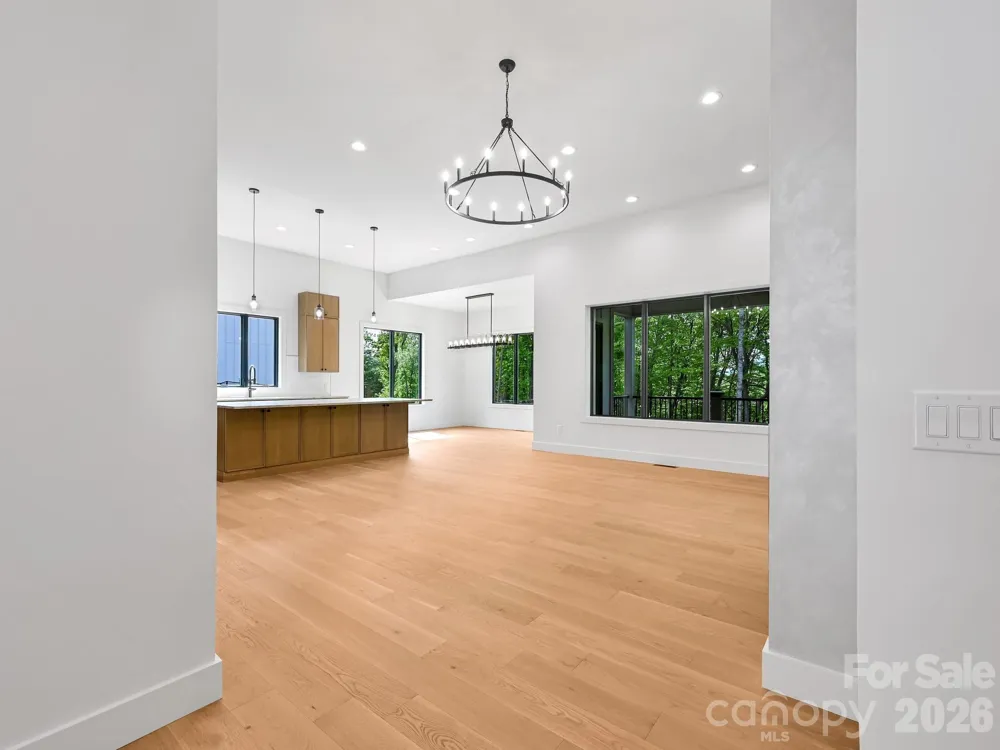 18 Erin Glen Court Fairview, NC 28730