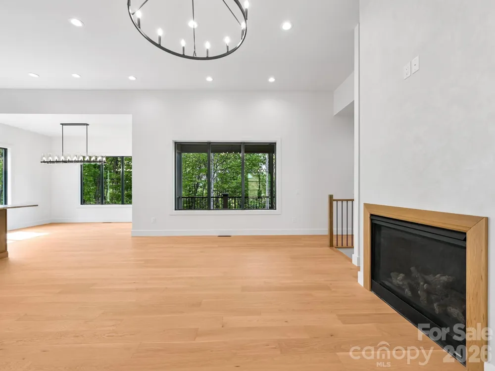 18 Erin Glen Court Fairview, NC 28730