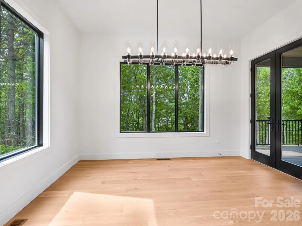 18 Erin Glen Court Fairview, NC 28730