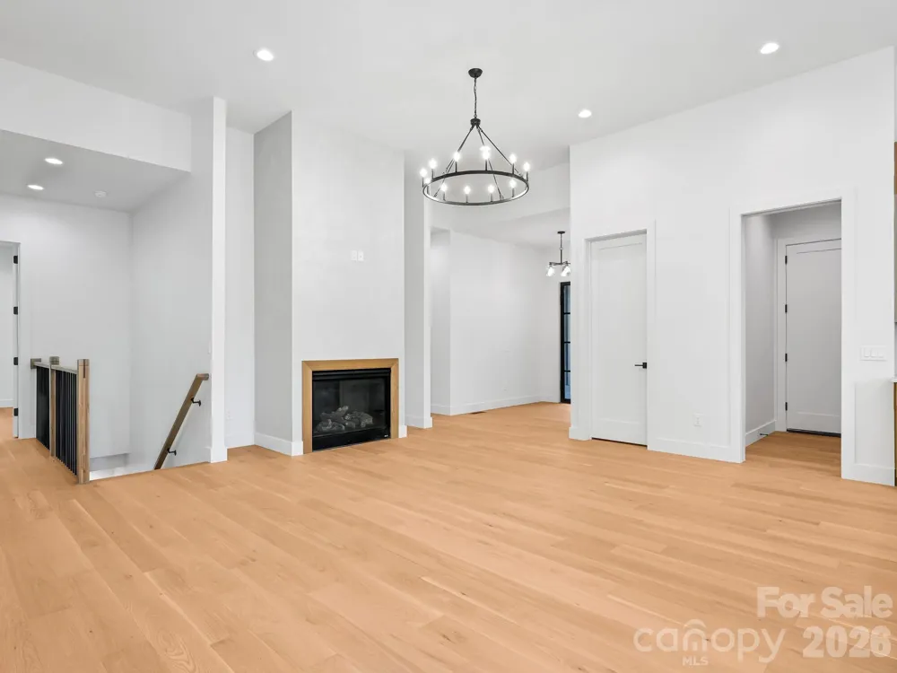 18 Erin Glen Court Fairview, NC 28730