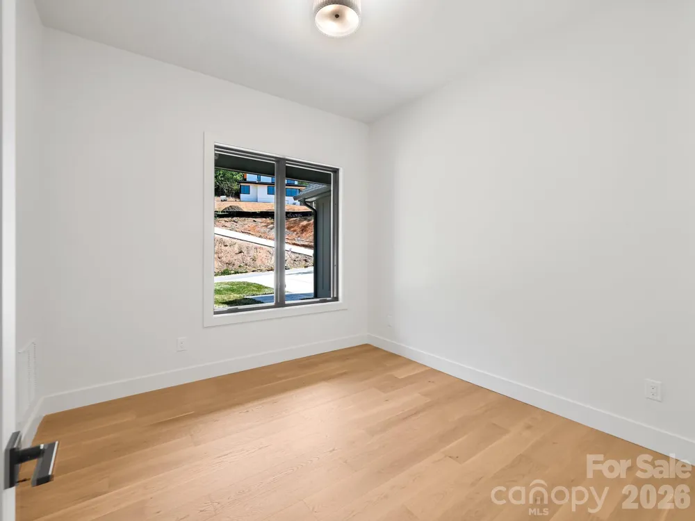 18 Erin Glen Court Fairview, NC 28730