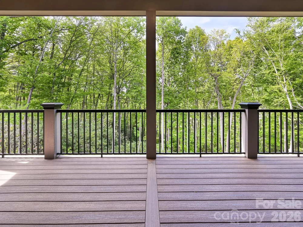 18 Erin Glen Court Fairview, NC 28730