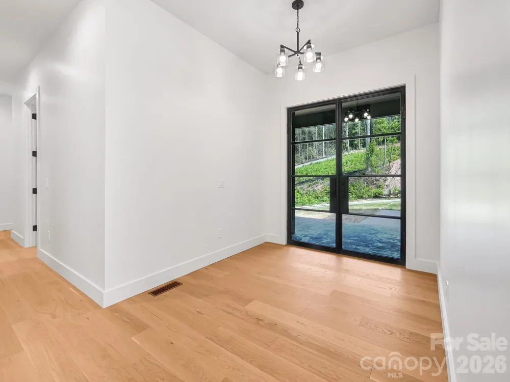 18 Erin Glen Court Fairview, NC 28730
