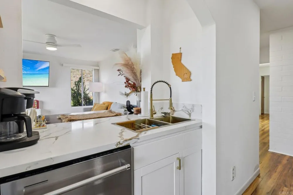 2068 Camino Culebra Vista, CA 92084