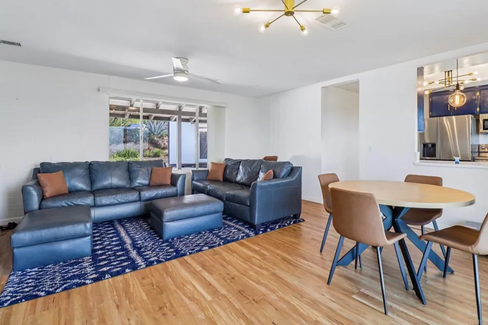 2068 Camino Culebra Vista, CA 92084