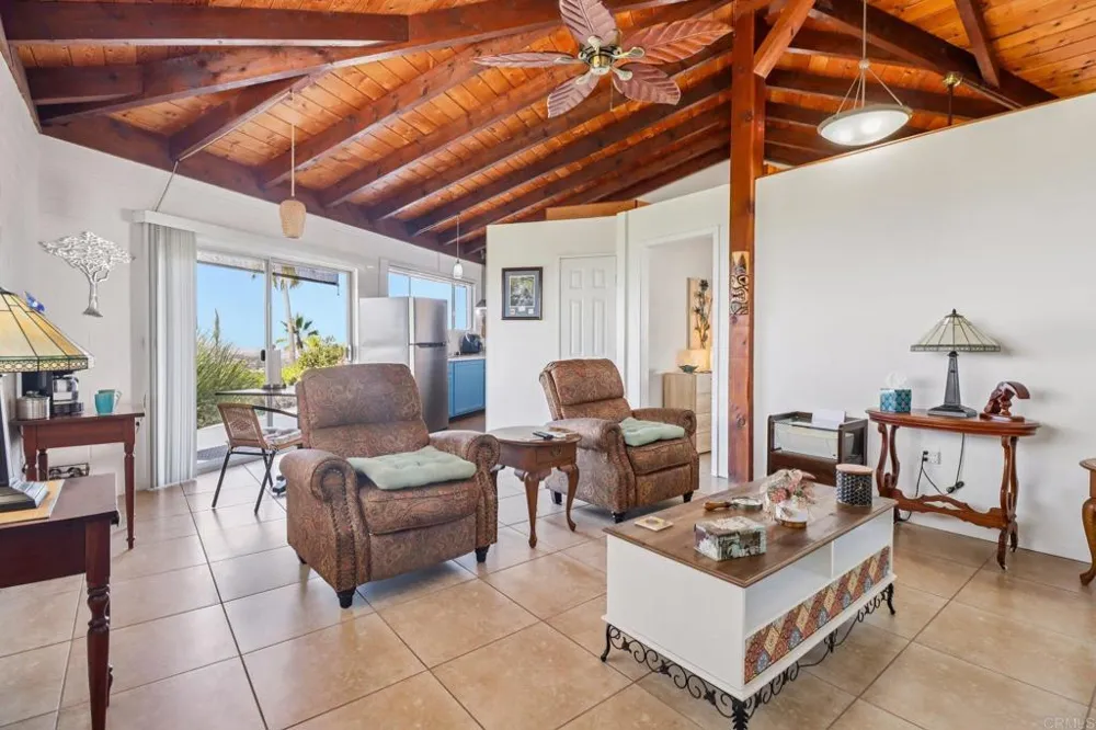 2068 Camino Culebra Vista, CA 92084
