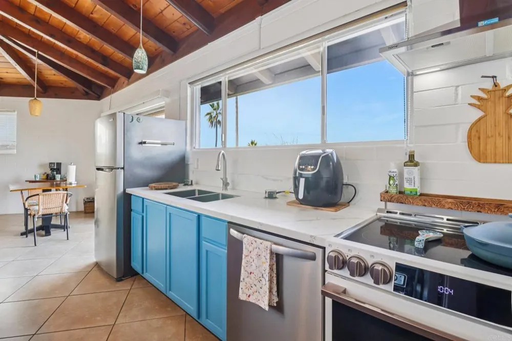 2068 Camino Culebra Vista, CA 92084