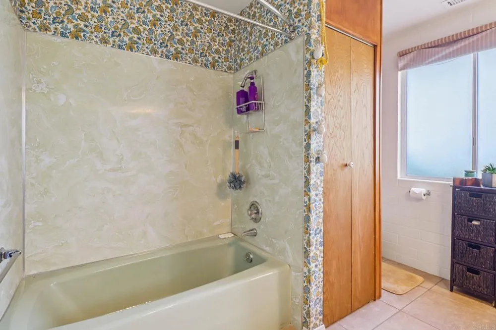 2068 Camino Culebra Vista, CA 92084