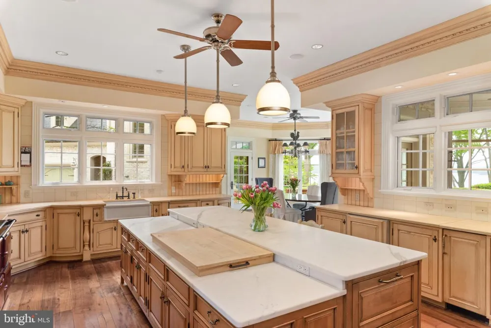 938 OLD COUNTY ROAD Severna Park, MD 21146