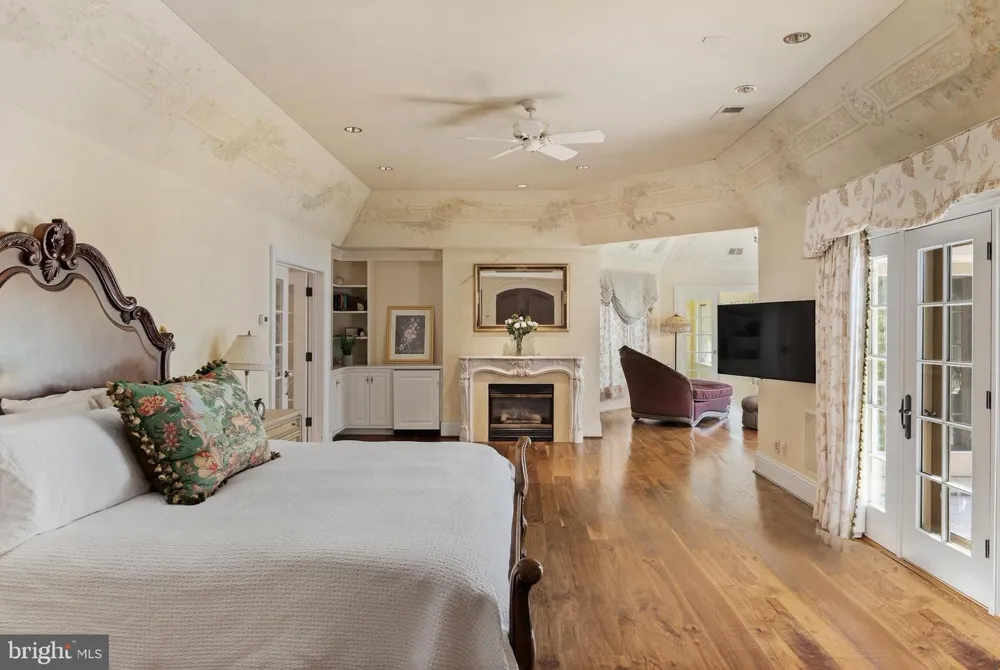 938 OLD COUNTY ROAD Severna Park, MD 21146