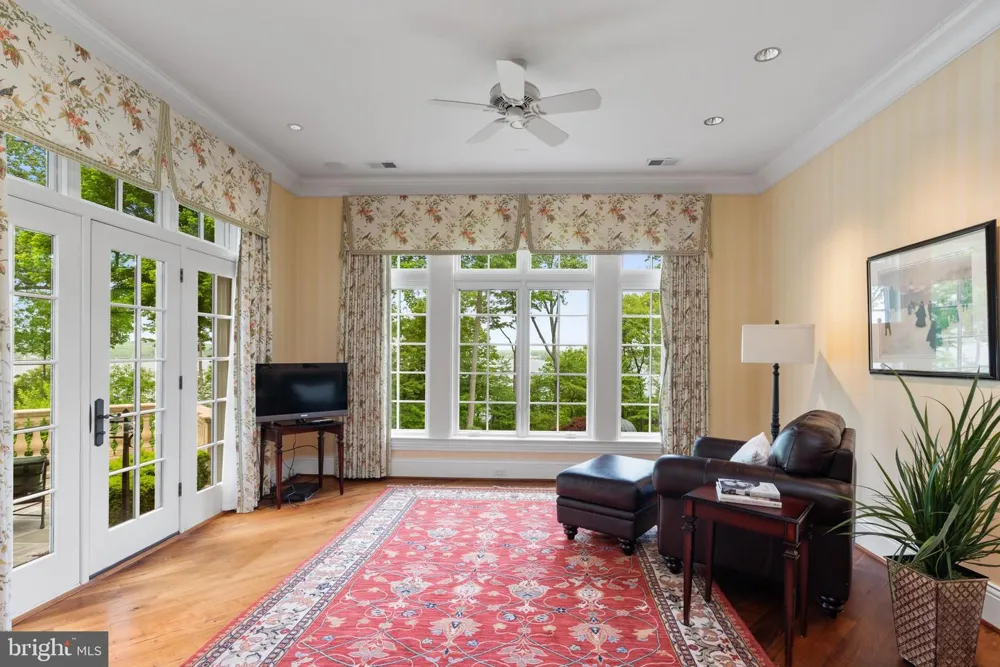 938 OLD COUNTY ROAD Severna Park, MD 21146