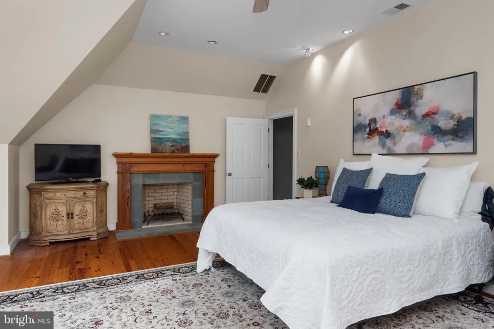 938 OLD COUNTY ROAD Severna Park, MD 21146