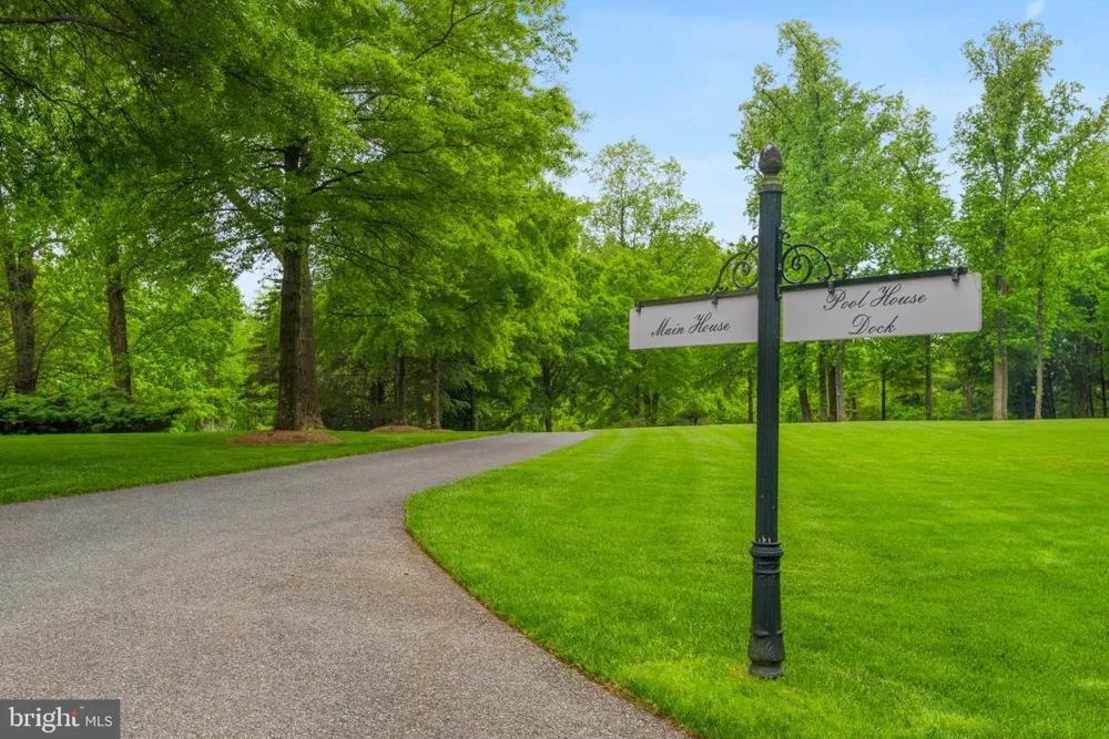 938 OLD COUNTY ROAD Severna Park, MD 21146