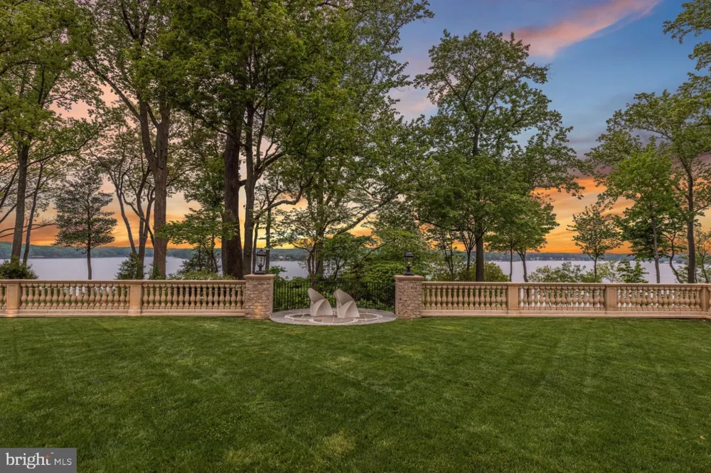 938 OLD COUNTY ROAD Severna Park, MD 21146