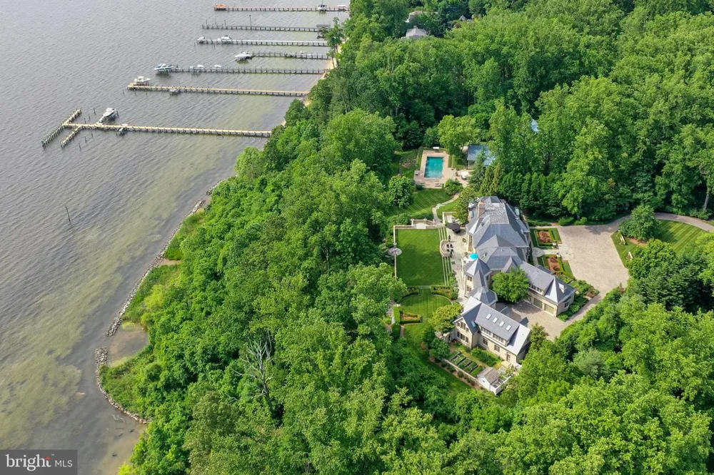 938 OLD COUNTY ROAD Severna Park, MD 21146