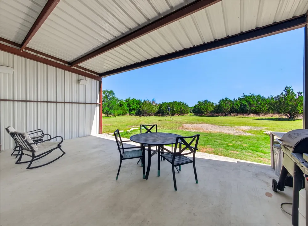 411 Avila Lane Briggs, TX 78608