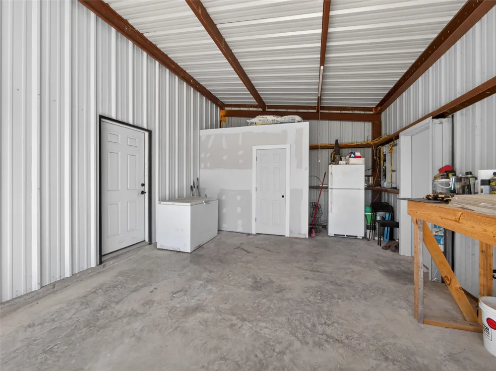 411 Avila Lane Briggs, TX 78608