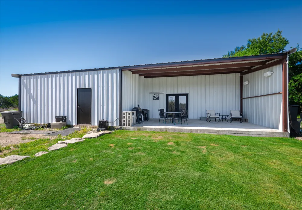 411 Avila Lane Briggs, TX 78608