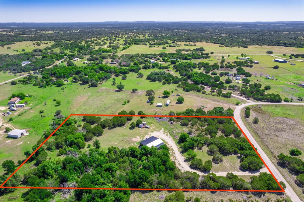 411 Avila Lane Briggs, TX 78608