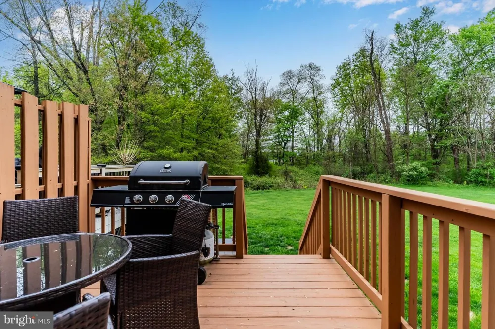 153 MAPLETON BOULEVARD Harrisburg, PA 17112